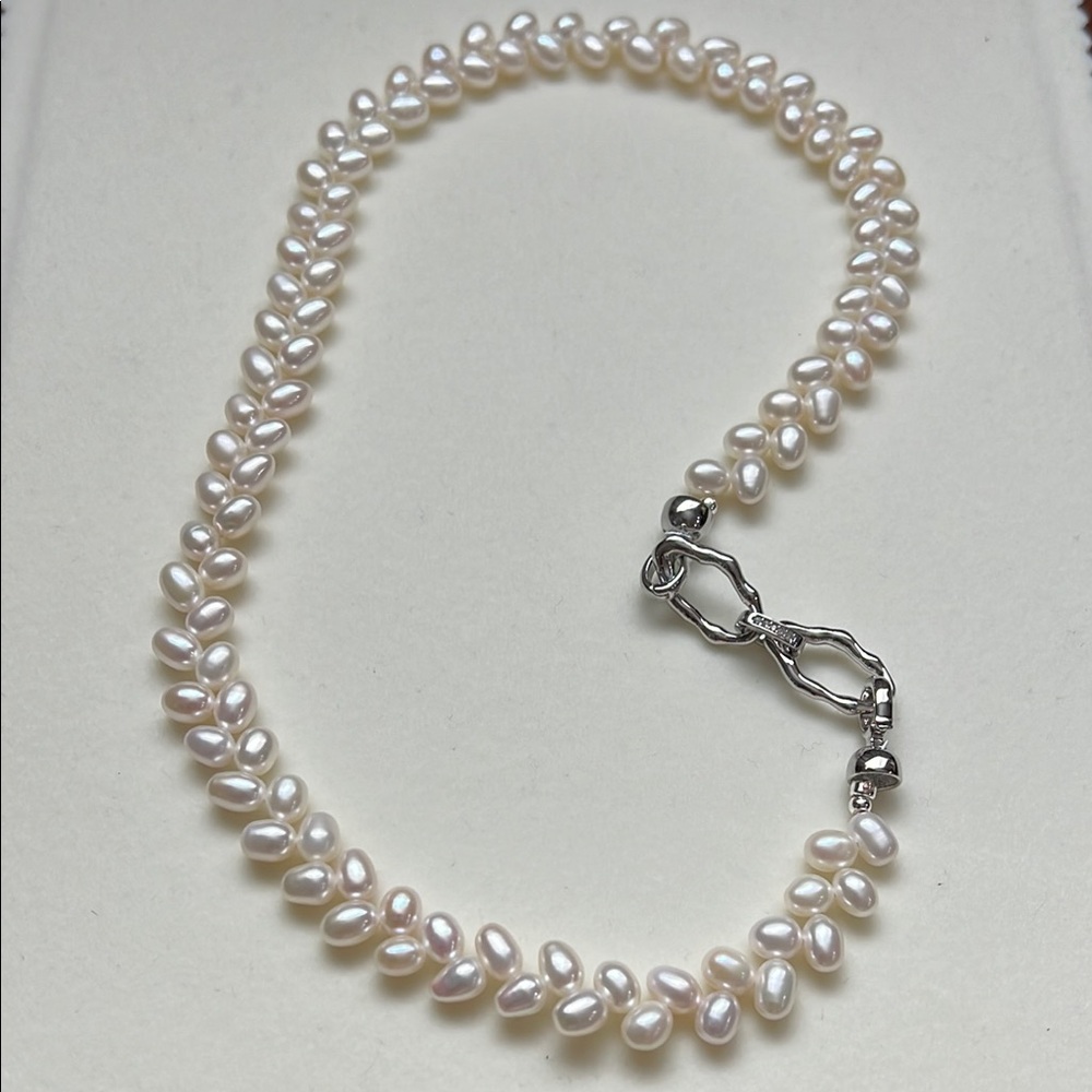 Handmade High Quality Freshwater Pearl Necklace